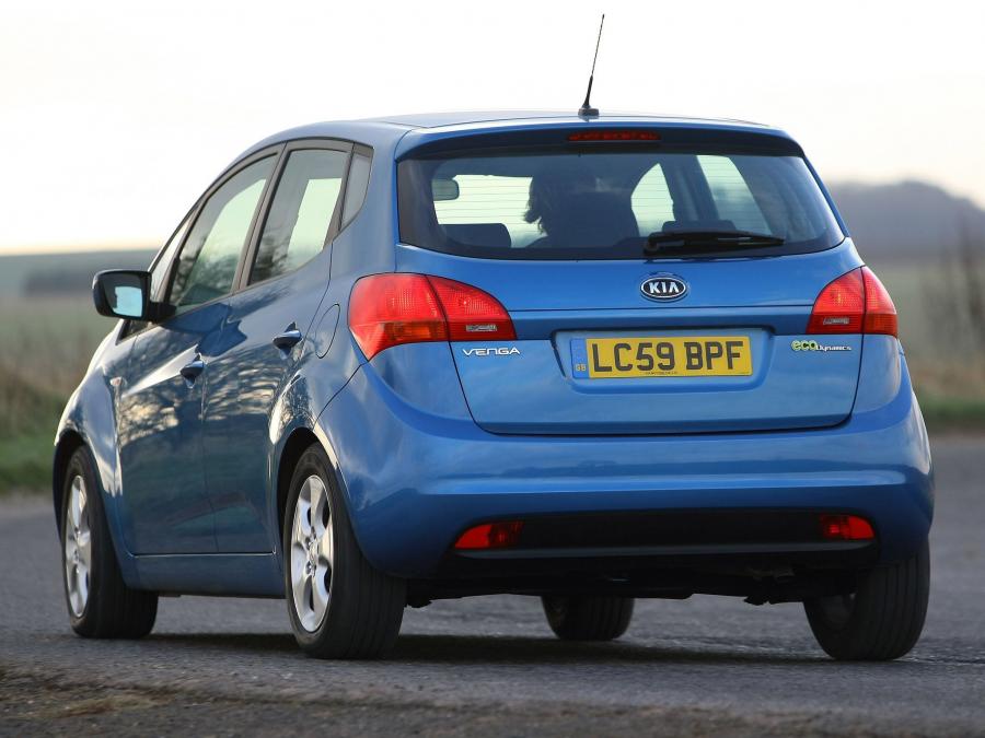  Kia Venga 2009 года  (UK) (фото 6 из 16)
